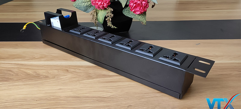 Thanh nguồn PDU 6 ổ cắm đa năng chuẩn 19 inch