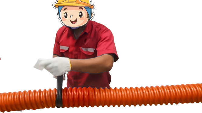 dùng băng keo cao su non cuốn quanh điểm tiếp nối giữa măng sông và ống