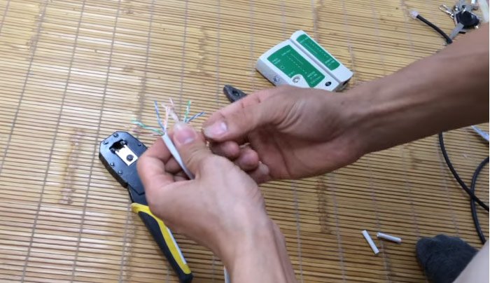 Nối dây mạng bằng rệp điện thoại-2