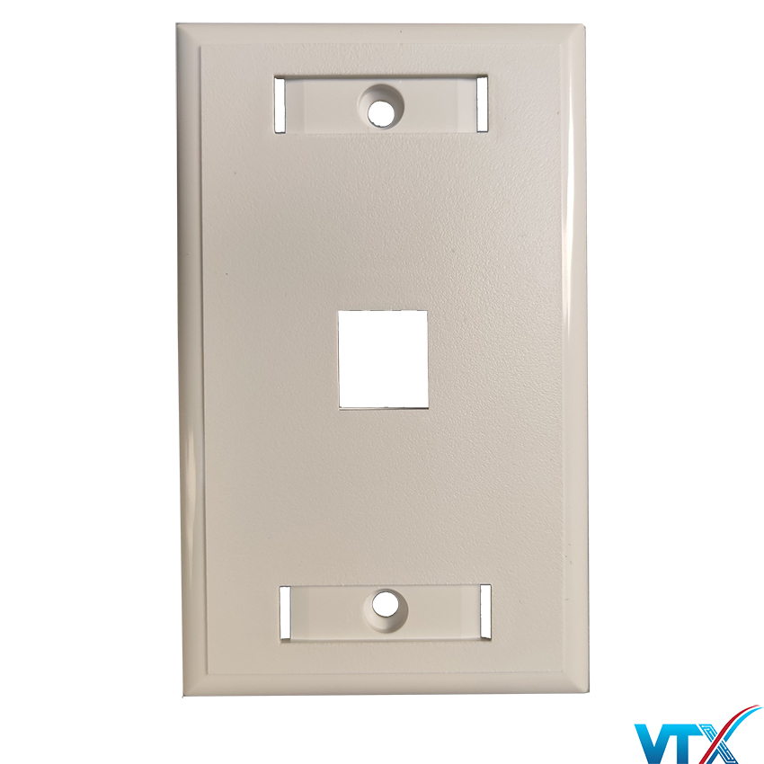Wallplate mặt 3 cổng Legrand | PN:03412