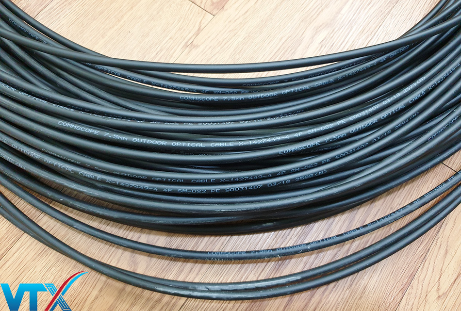 Cáp quang CommScope 12FO OM2 Outdoor PN: Y-1427452-2