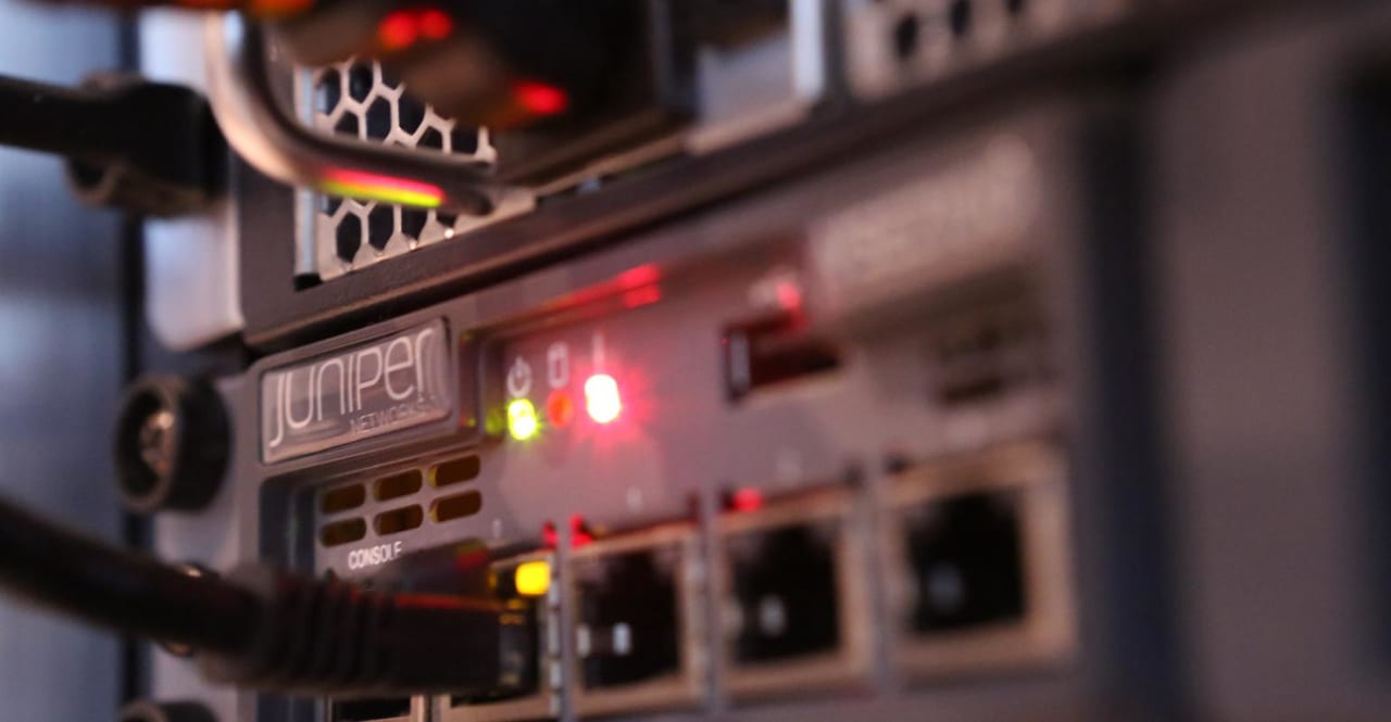 Switch Juniper 32 Port 100/1000BaseT EX4300-32F-TAA