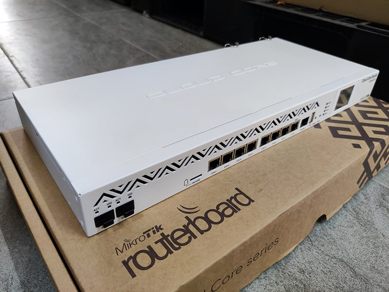 Bộ định tuyến Router Mikrotik CCR1036-8G-2S+