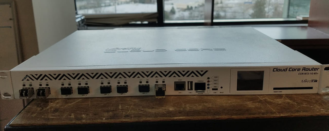 Bộ định tuyến Router Mikrotik CCR1072-1G-8S+