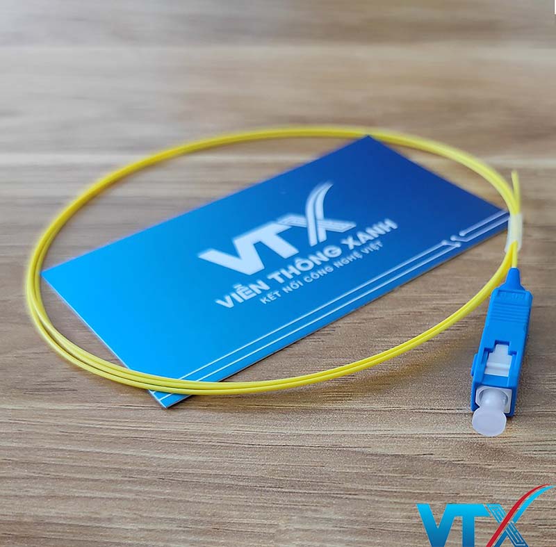 Dây hàn quang LCS3 Singlemode SC 1m Legrand PN 032241