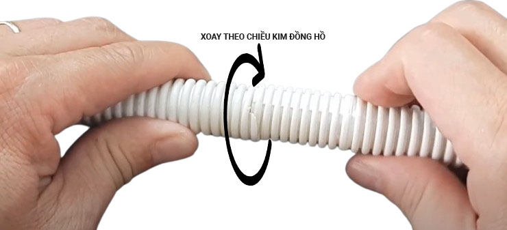 xoay theo chiều kim đồng hồ